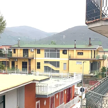 La Casetta In Piazza Feriehus Avella